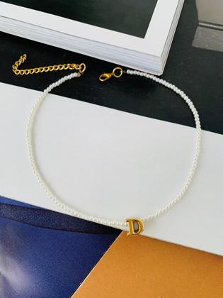 Imagem de Colar de mini Pérolas com Inicial Ouro e Prata Semi Joia