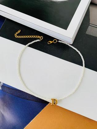 Imagem de Colar de mini Pérolas com Inicial Ouro e Prata Semi Joia