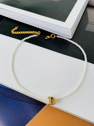 Imagem de Colar de mini Pérolas com Inicial Ouro e Prata Semi Joia