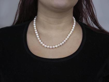 Imagem de Colar de Pérolas Naturais Europeu com Fecho em Ouro 18K