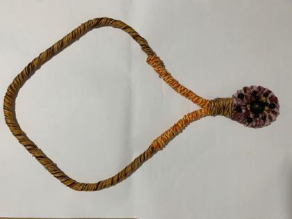 Imagem de Colar em linha de algodão (macramê)