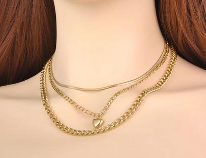 Imagem de Colar Feminino Boêmio com Pingente de Coração Tri-Camada em Titânio e Aço Inoxidável