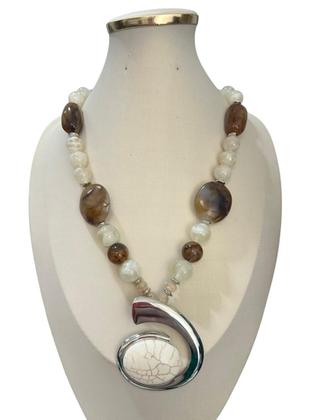 Imagem de Colar Feminino Com Cordão E Resina Kit Com Brinco Tendência