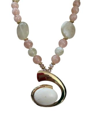 Imagem de Colar Feminino Com Cordão E Resina Kit Com Brinco Tendência