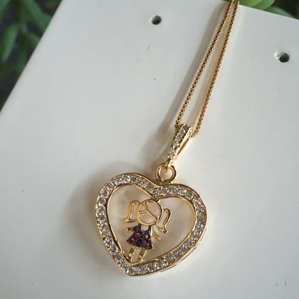 Imagem de Colar Filhos Menina Coração Cravejado Delicado Ouro 18K