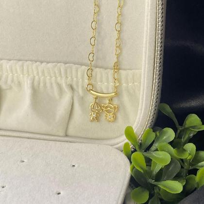 Imagem de Colar Filhos Pingentes menino e menina Banhado Ouro18k Lindo