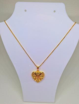 Imagem de Colar Gargantilha Feminino com Pingente Relicário Coração para Foto Folheado Ouro 18k Dourado Corrente
