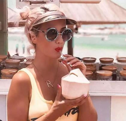 Imagem de Colar Letra E Dourado Delicado L5696