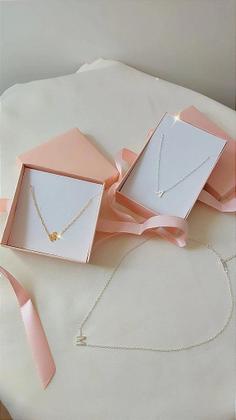 Imagem de Colar Letra/Inicial Personalizado - Semijoia Banhada em Ouro 18K ou no Banho Prata