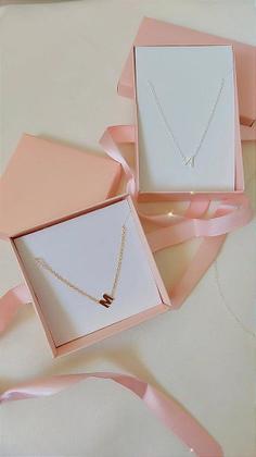 Imagem de Colar Letra/Inicial Personalizado - Semijoia Banhada em Ouro 18K ou no Banho Prata