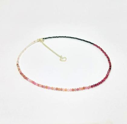 Imagem de Colar Minimalista Para Proteção e Amor Próprio Com Fecho em Prata 925