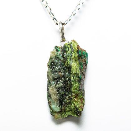 Imagem de Colar Pedra Malaquita Bruto Natural Pino Prata 950