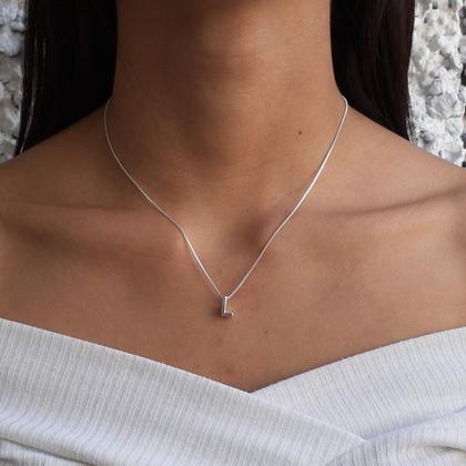 Imagem de Colar Pingente Letra L Banhado a Prata 925