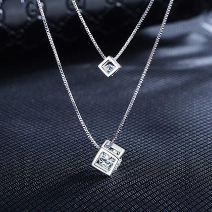 Imagem de Colar Pingente Quadrado Dupla Camada De Cristal