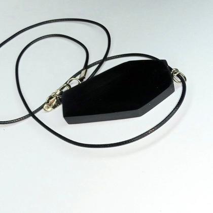 Imagem de Colar pingente relicario formarto caixão dracula bela lugosi