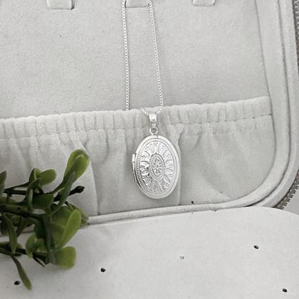 Imagem de Colar Prata 925 Relicário Oval Arabesco Banhado Feminino