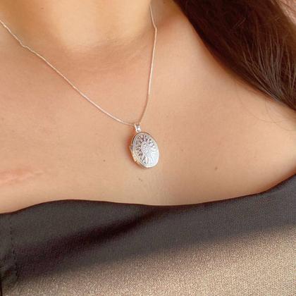 Imagem de Colar Prata 925 Relicário Oval Arabesco Banhado Feminino