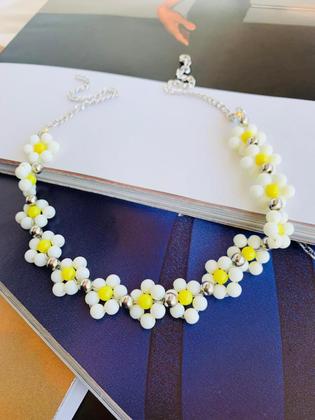 Imagem de Colares choker de miçangas colar de flores margaridas com detalhes em prata