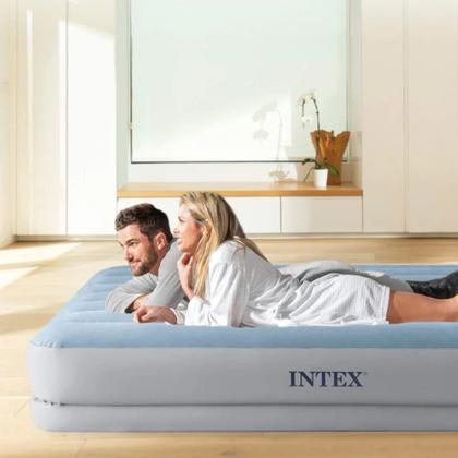 Imagem de Colchão Inflável Casal Intex Queen Dura Beam Plus com Bomba de Inflar Usb Embutida