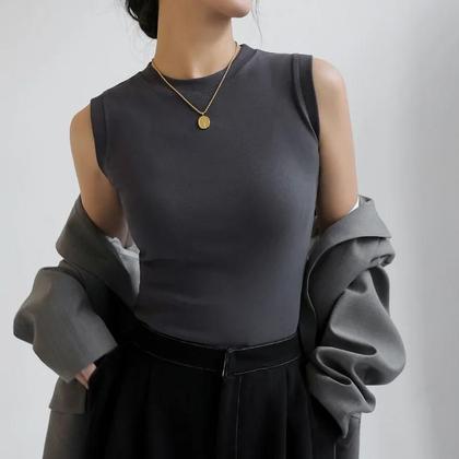 Imagem de Colete Feminino de Algodão Sem Mangas - Camisola Colorida com Gola Redonda