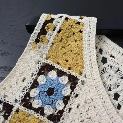 Imagem de Colete Feminino de Verão Crochê Granny Square - Sem Mangas, com Botões