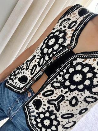 Imagem de Colete Feminino Floral de Crochê - Sem Mangas, com Botões - Estilo Vintage Fairycore