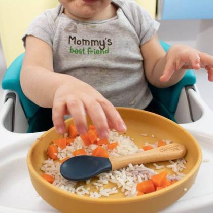 Imagem de Colher Infantil Bambu e Silicone Azul Escuro Clingo