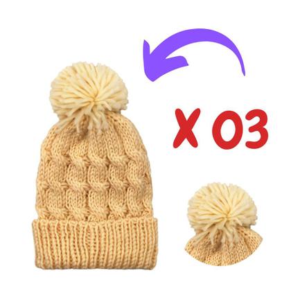 Imagem de Combo com 03 Touca de Frio com Pompom Cor Bege Confortável