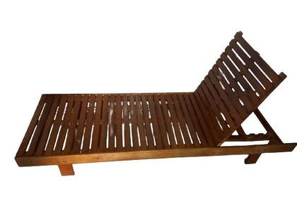 Imagem de Combo com 2 Espreguiçadeiras Ajustáveis de Madeira com Mesinha de Apoio