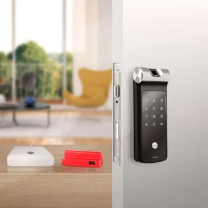 Imagem de Combo Fechadura Digital YDF 40A RL HUB Wifi Yale