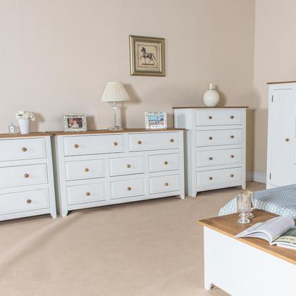 Cômoda com 8 Gavetas Branco - Pense Dentro da Caixa Imagem de Cômoda com 8 Gavetas Branco