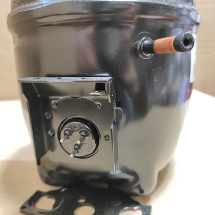 Imagem de Compressor 220V R600a 1/4 EGAS 80CLP W10388222 Embraco