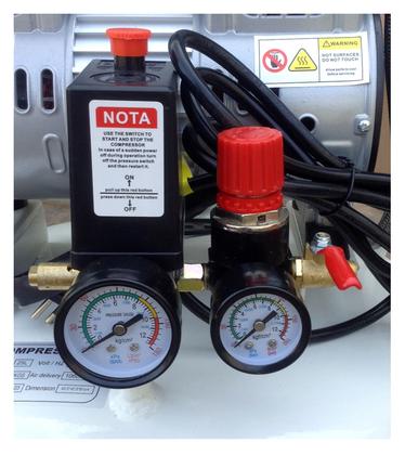 Imagem de COMPRESSOR DE AR ODONTOLOGICO ISENTO DE ÓLEO BIOTRON 25L, 58db, 550W