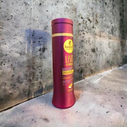Imagem de Condicionador Haskell Liso com Força na aplicação 300 ML