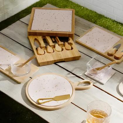 Imagem de Conjunto 06 Peças P/Queijo Com Bandeja de Bambu e Tabua Terrazo 220454 Lyor