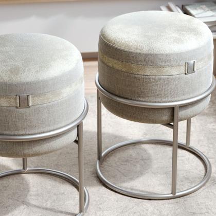 Imagem de Conjunto 2 Puff Dallas redondo com pés em metal para quarto ou sala - Cinza com Creme