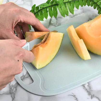 Imagem de Conjunto 4 Pçs Sortido Utensílios de Cozinha Inox Tesoura Descascador Faca Tabua Frutas Verduras Legumes Abridor de Garrafas Quebra Nozes Castanhas