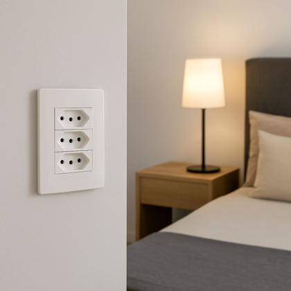 Imagem de Conjunto 4x2 3 tomadas de 10A Pial Plus