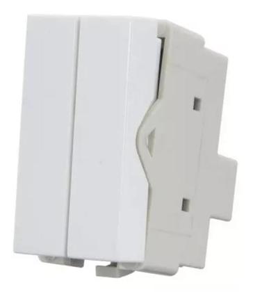 Imagem de Conjunto 4x2 com 4 teclas simples + 1 tomada 20a Sleek Branco MG