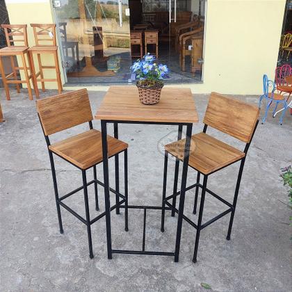 Imagem de Conjunto Bistrô com Mesa Quadrada e 2 Banquetas em Madeira de Demolição e Ferro Sudeste Rústico