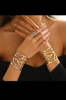 Imagem de Conjunto Bracelete e Anel Luxo Folhas Banhado a Ouro 18K  Design Moderno