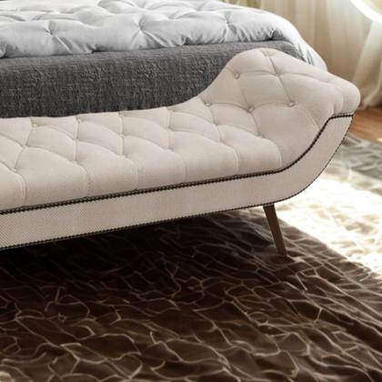 Imagem de Conjunto Cabeceira Viena 140cm Puff Veneza Com Tacinhas e Pés em Madeira Linho Bege Larbelle Móveis