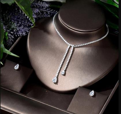 Imagem de Conjunto Colar e Brinco de Brilhante Luxo Festas Casamentos e Debutantes