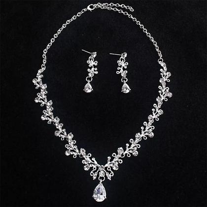 Imagem de Conjunto Colar e Brinco Strass Noiva Casamento Festa C22