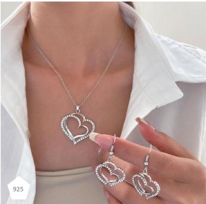 Imagem de Conjunto Colar e Brincos Coração em Prata 925  Elegância e Sofisticação