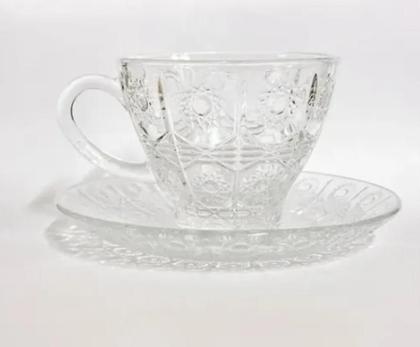 Imagem de Conjunto De 6 Xícaras Com Pires De Vidro Bohemia