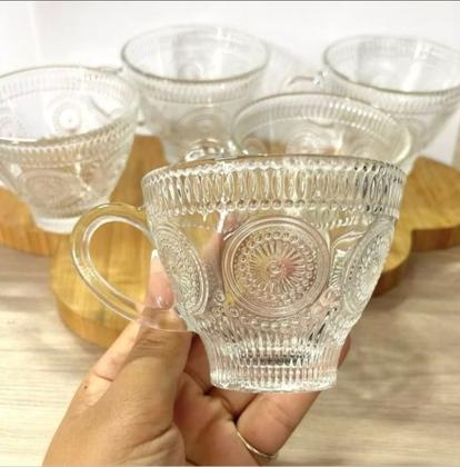 Imagem de Conjunto De 6 Xícaras Com Pires De Vidro Bohemia