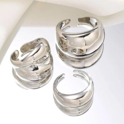 Imagem de Conjunto de Anéis Dourados Grossos e Largos para Mulheres - Design Geométrico Multicamadas