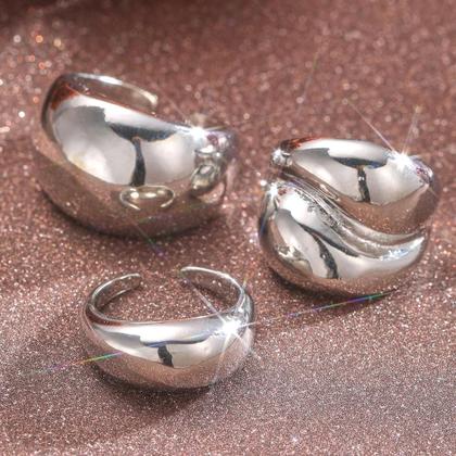 Imagem de Conjunto de Anéis Dourados Grossos e Largos para Mulheres - Design Geométrico Multicamadas