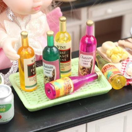Imagem de Conjunto de bebidas em miniatura Dollhouse, 6 garrafas de vinho de resina